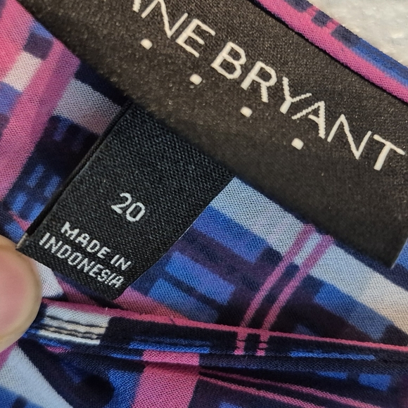 Lane Bryant Asymmetrical Pink and Blue Tank Top - Picture 3 of 4